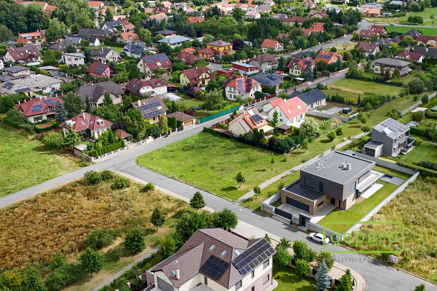 Prodej stavebního pozemku 1 196 m²