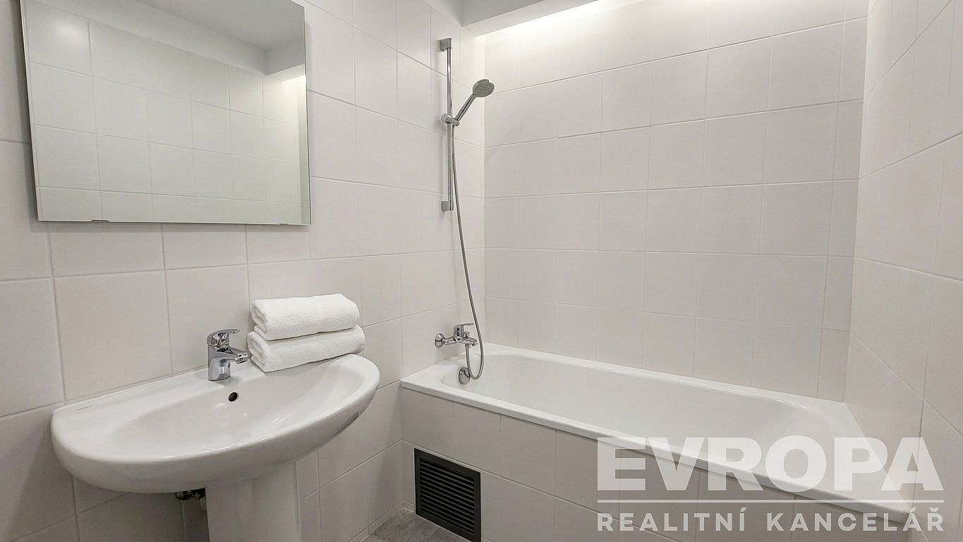 Prodej bytu 2+1 60 m² — photo 4