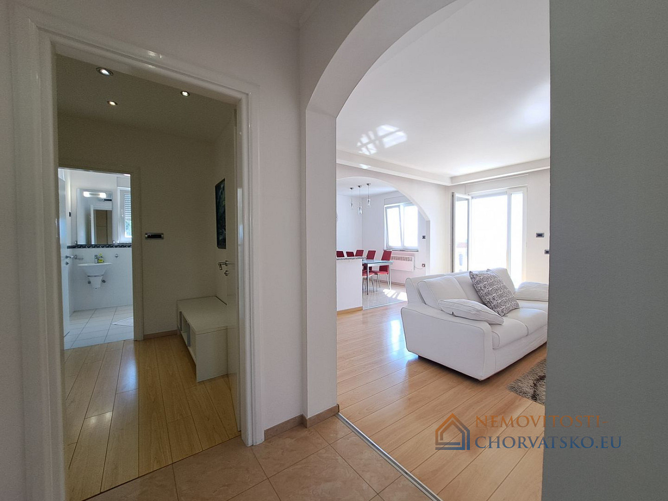 Prodej bytu 1+kk 173 m² - Widok 3