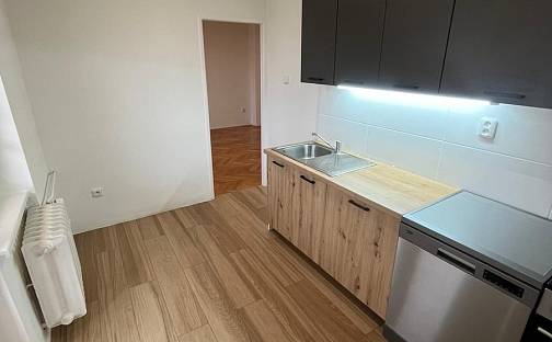 Pronájem bytu 2+1 52 m², Družstevní, Zákupy, okres Česká Lípa