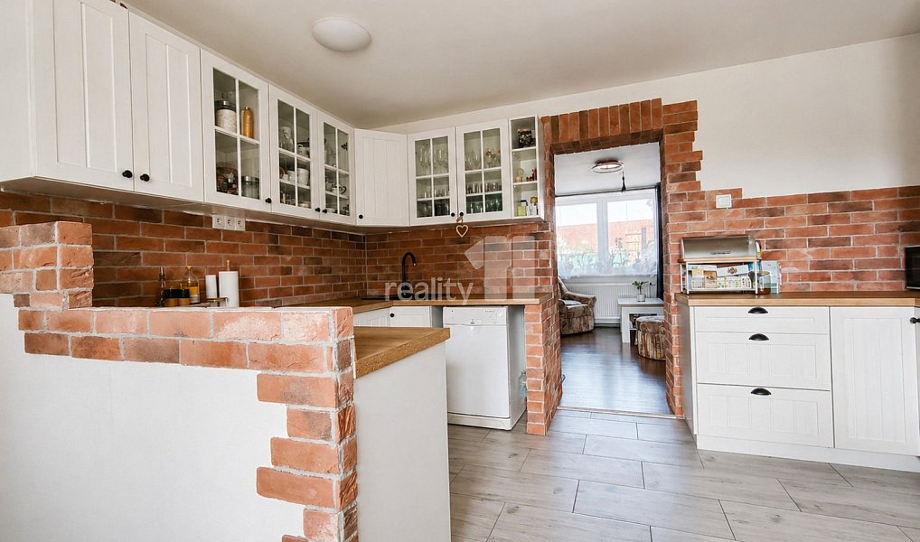 Prodej domu 206 m² s pozemkem 750 m², Křičeň – náhled fotky 6