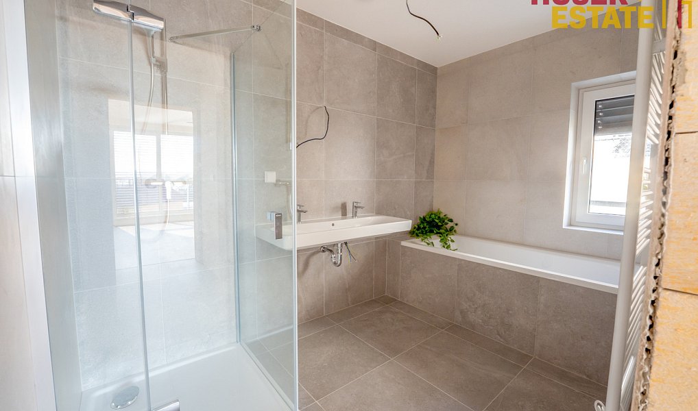 Prodej domu 197 m² s pozemkem 737 m², Holubice – náhled fotky 17
