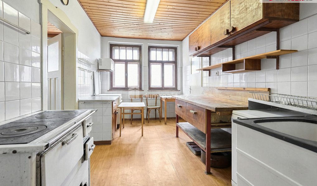 Prodej domu 450 m² s pozemkem 525 m², Jáchymov – náhled fotky 8