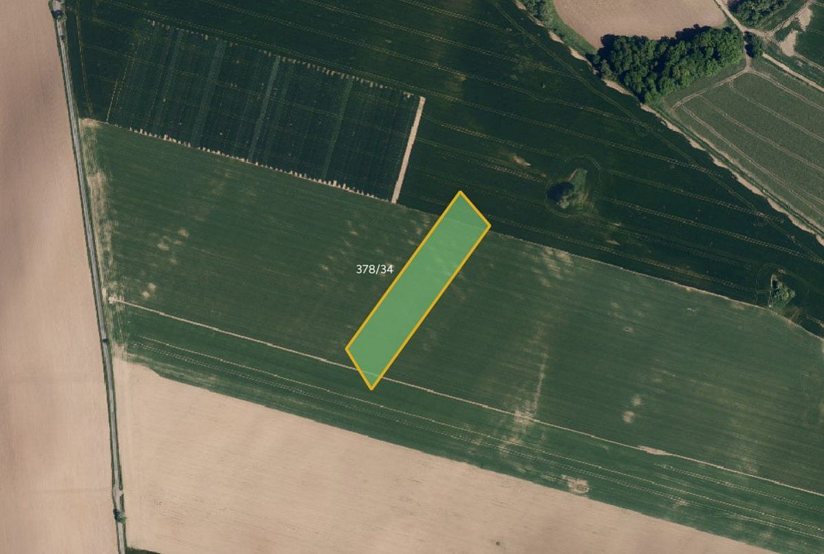 Prodej pole 10 570 m²