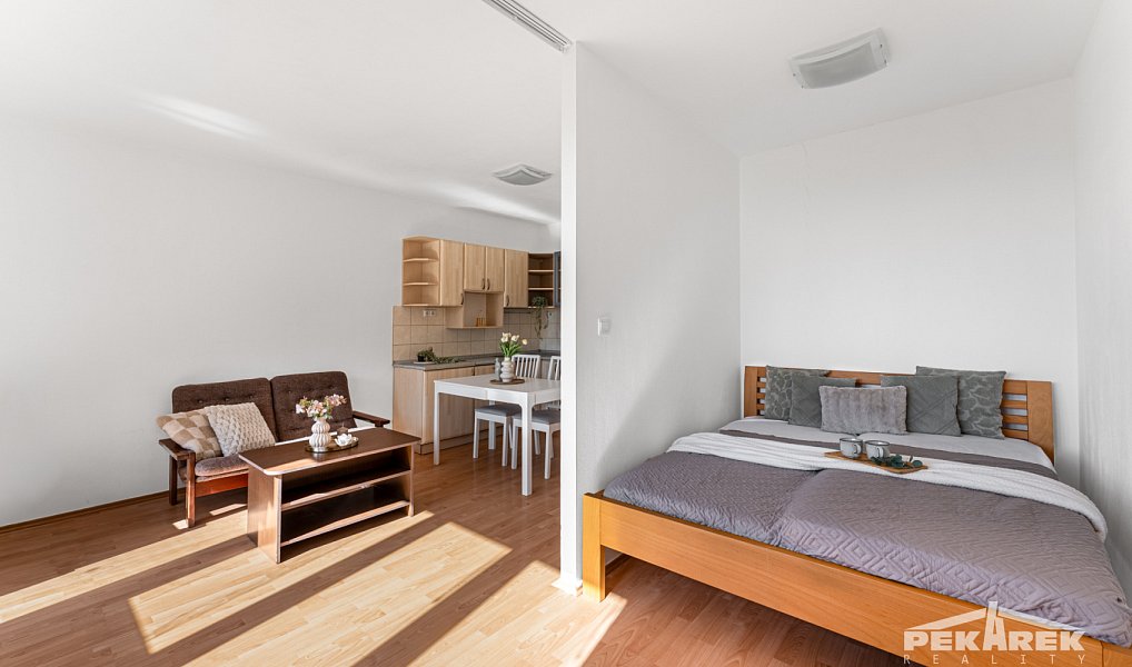 Prodej bytu 1+kk, 36 m², Troja, Praha 8, Praha