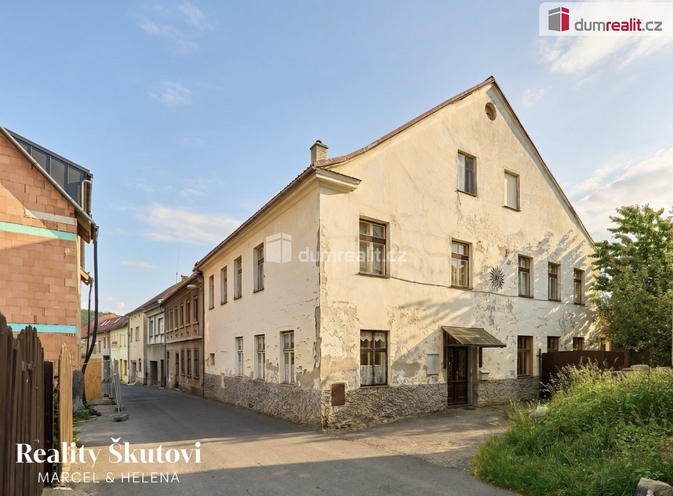 Prodej domu 293 m² s pozemkem 1 149 m² – fotografie 2