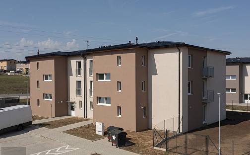 Prodej bytu 1+kk 38 m², Nehvizdy, okres Praha-východ