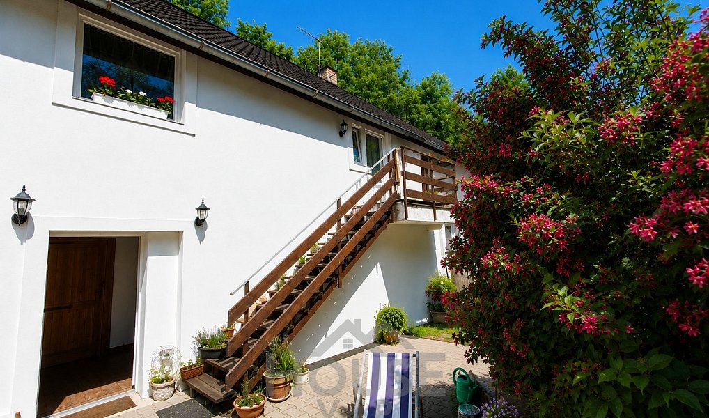 Prodej domu 206 m² s pozemkem 420 m², Sluštice – náhled fotky 17