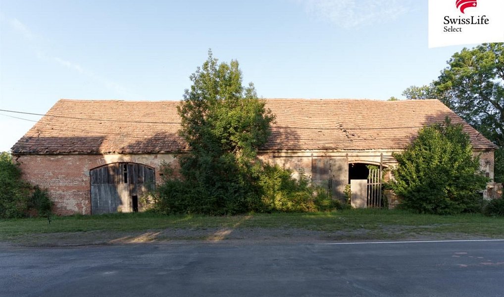 Prodej domu 620 m² s pozemkem 6 027 m², Klobuky – náhled fotky 24