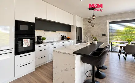 Pronájem bytu 4+kk 100 m², Přelouč - Lhota, okres Pardubice