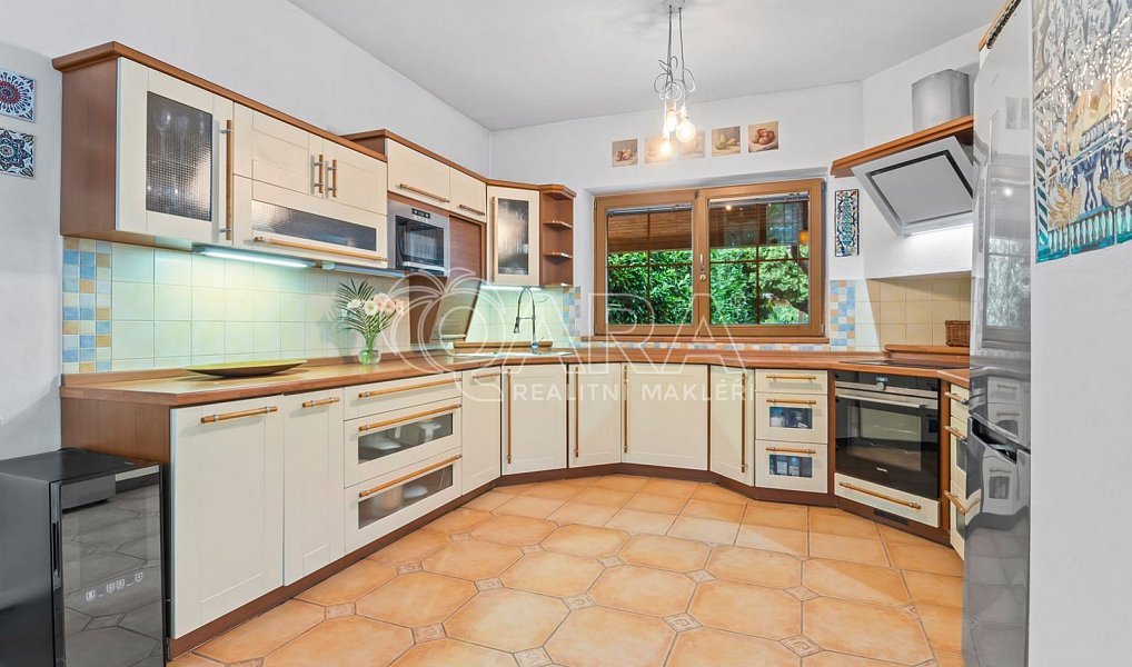 Prodej domu 199 m² s pozemkem 836 m², Zdiby – náhled fotky 10
