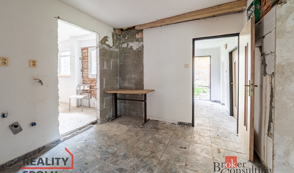 Prodej domu 100 m² s pozemkem 1 008 m², Strmilov – náhled fotky 12