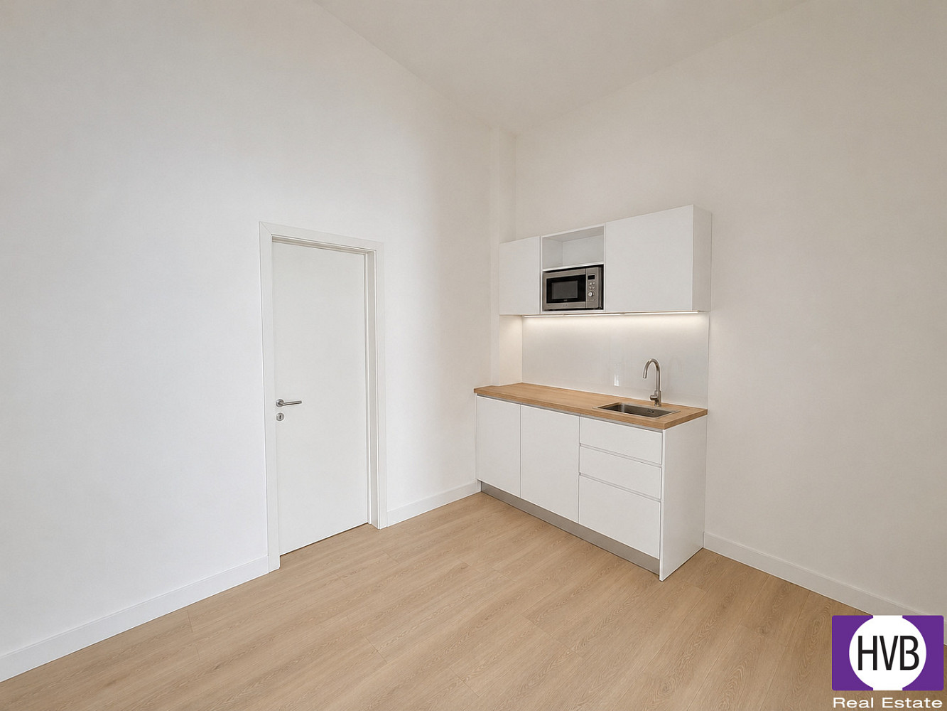 Prodej bytu 1+kk 29 m² — photo 3