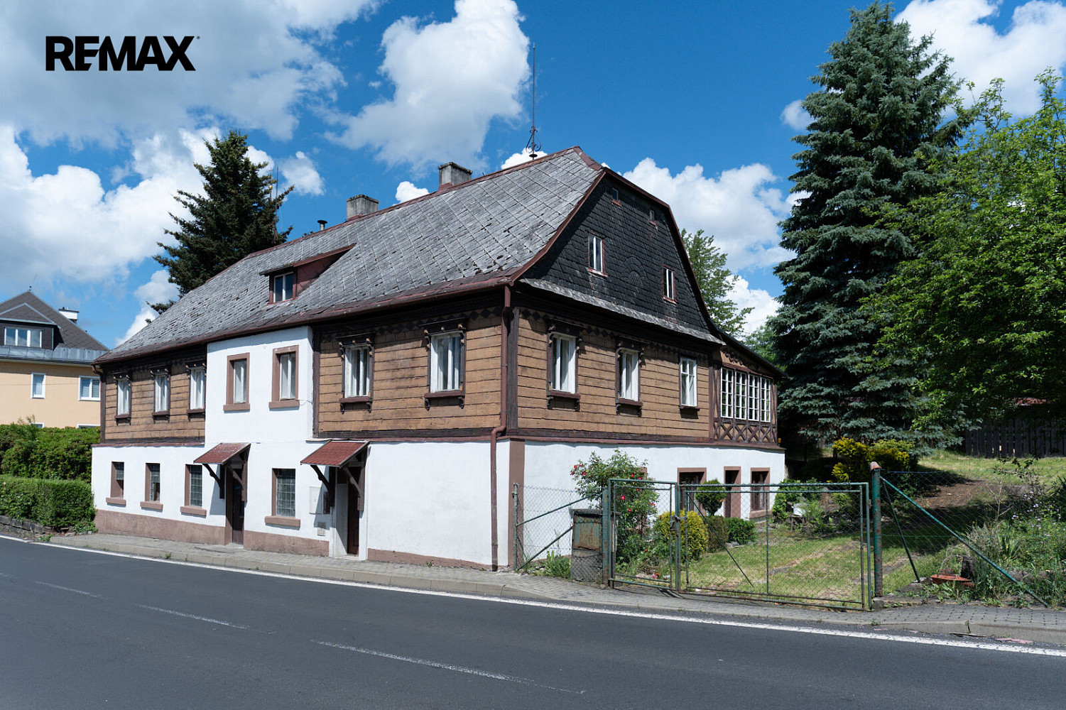 Prodej domu 500 m² s pozemkem 551 m²