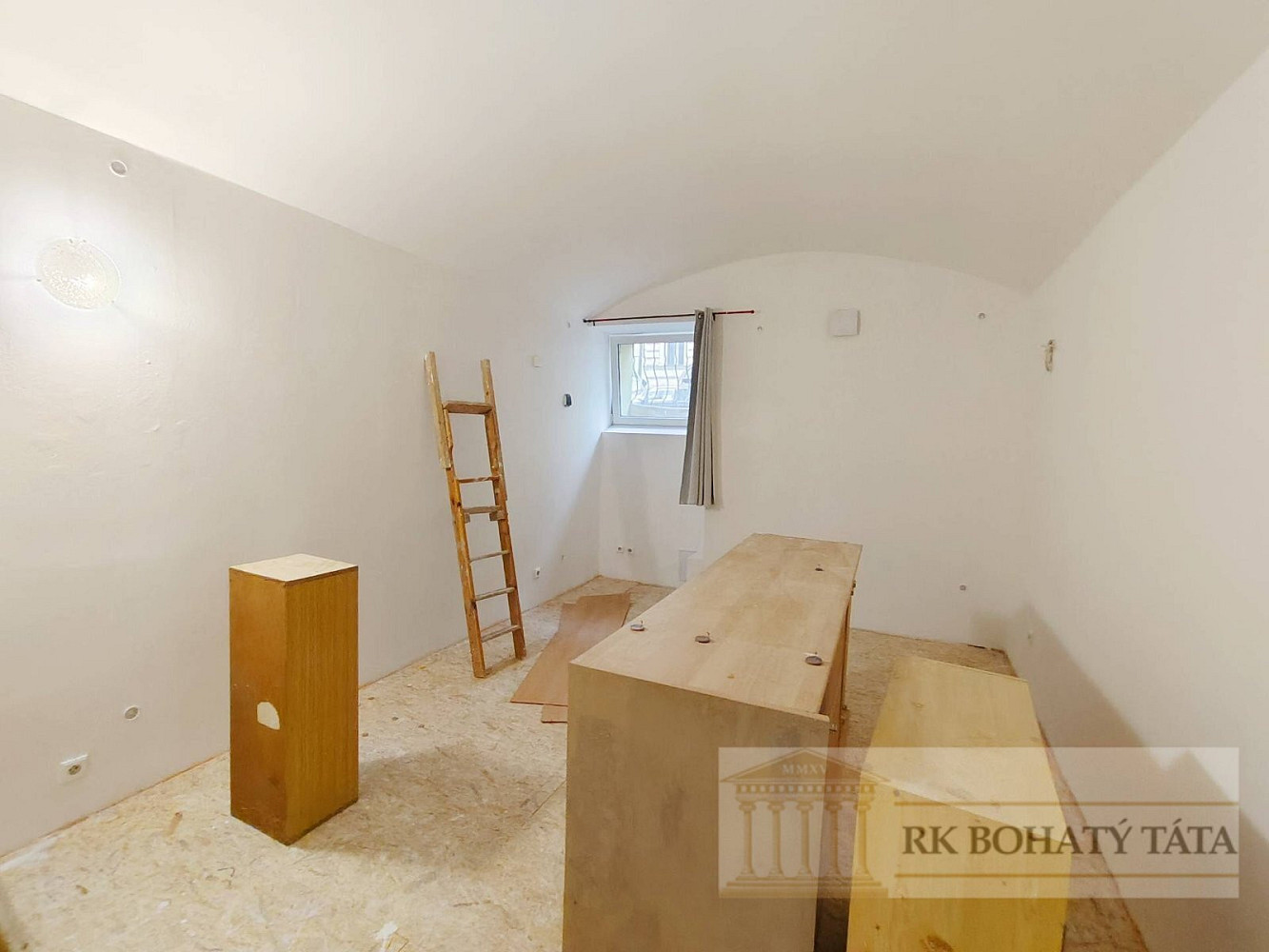 Pronájem kanceláře 75 m² – fotografie 3