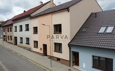 Prodej domu 512 m² s pozemkem 558 m², Poděbradova, Přeštice, okres Plzeň-Jih