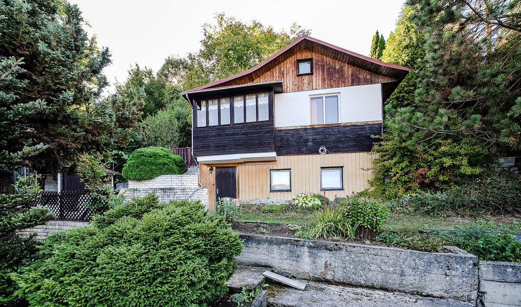 Prodej chaty/chalupy 32 m² s pozemkem 463 m², Vsetín – fotka 1 z 27