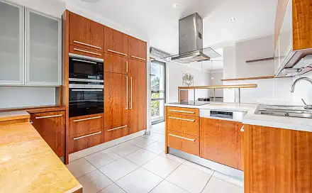 Prodej domu 205 m² s pozemkem 251 m², Lužnická, Sezimovo Ústí, okres Tábor