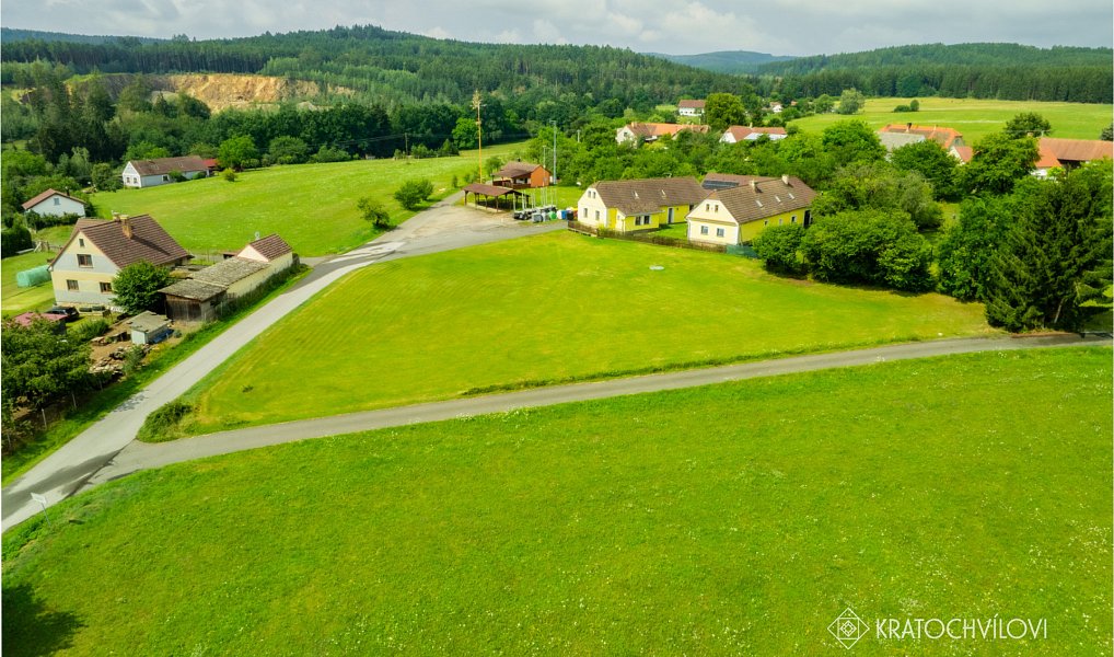 Prodej stavebního pozemku 1 277 m², Albrechtice nad Vltavou – náhled fotky 7