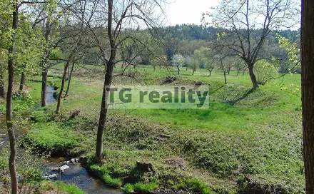 Pronájem pozemku 550 m², Trojanův mlýn, Praha 6 - Suchdol