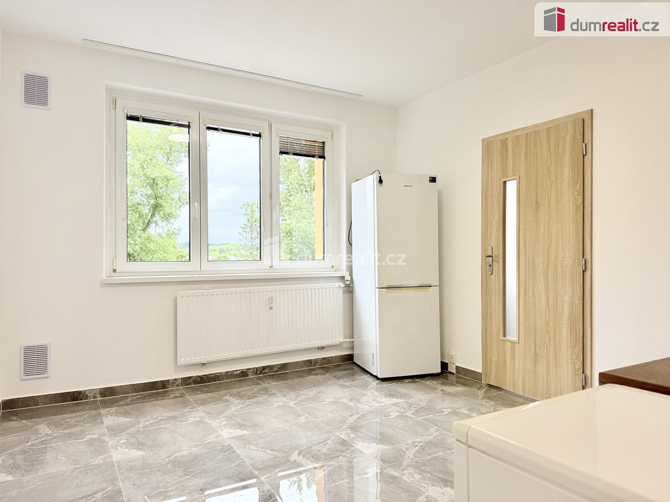 Pronájem bytu 1+1 38 m² — photo 3