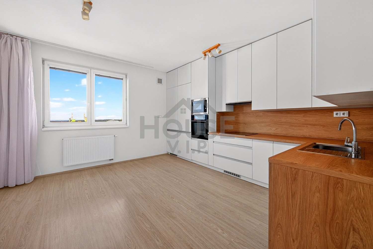 Prodej bytu 3+kk 68 m²