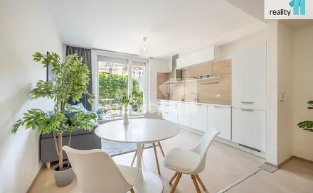 Prodej bytu 2+kk 56 m², Švédská, Praha 5 - Smíchov