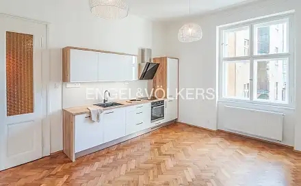 Pronájem bytu 3+kk 72 m²