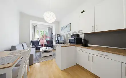 Prodej bytu 2+kk 57 m², náměstí Dr. Václava Holého, Praha 8 - Libeň