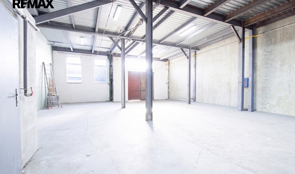 Pronájem skladovacích prostor 1 263 m², Praha – náhled fotky 8