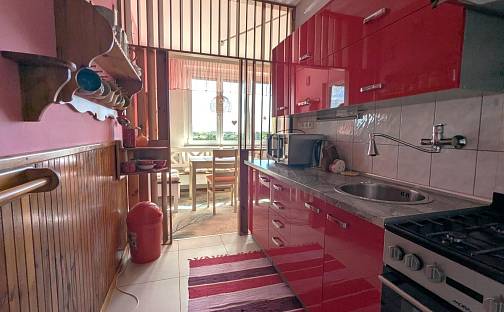 Pronájem bytu 3+1 61 m², 1. máje, Kadaň, okres Chomutov