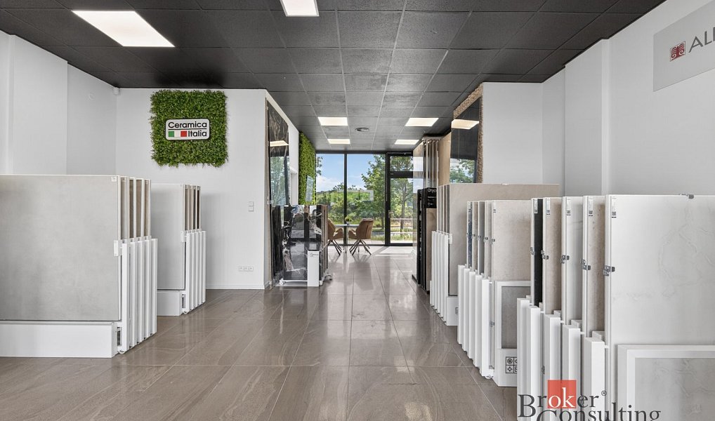 Prodej obchodních prostor 59 m², Plzeň – náhled fotky 4