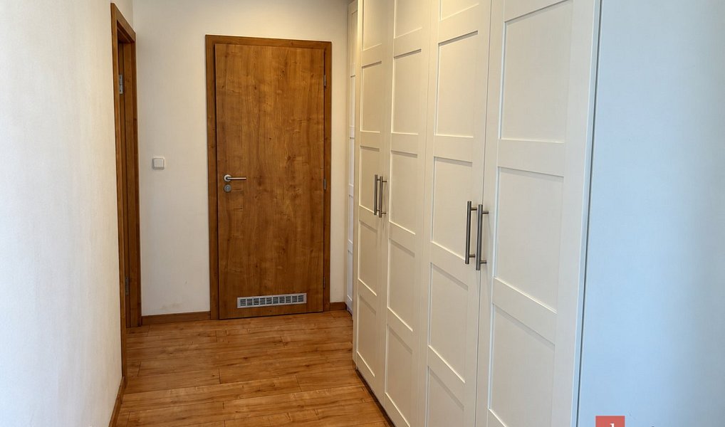Pronájem bytu 2+kk 67 m², Jesenice – náhled fotky 9