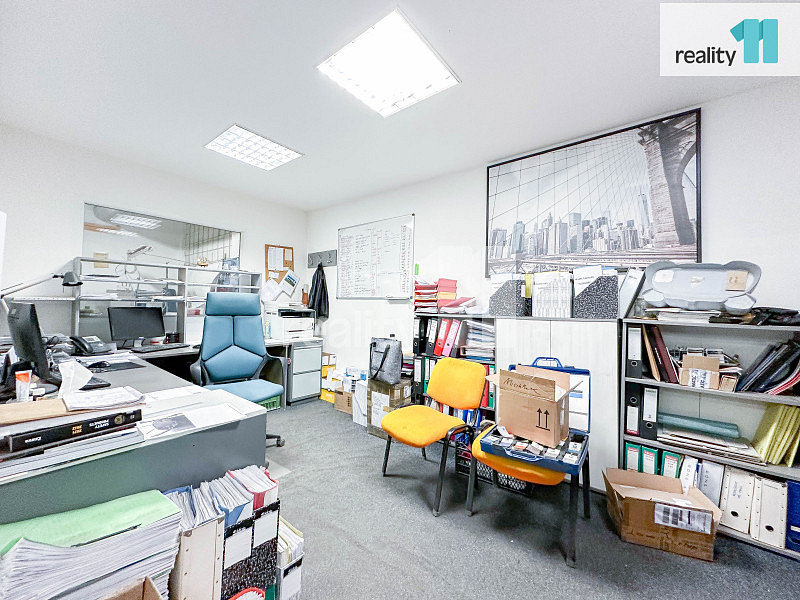 Pronájem výrobních prostor 556 m² — photo 2