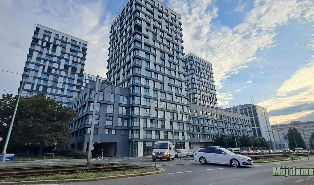 Pronájem bytu 2+1 79 m², Praha – fotka 1 z 26
