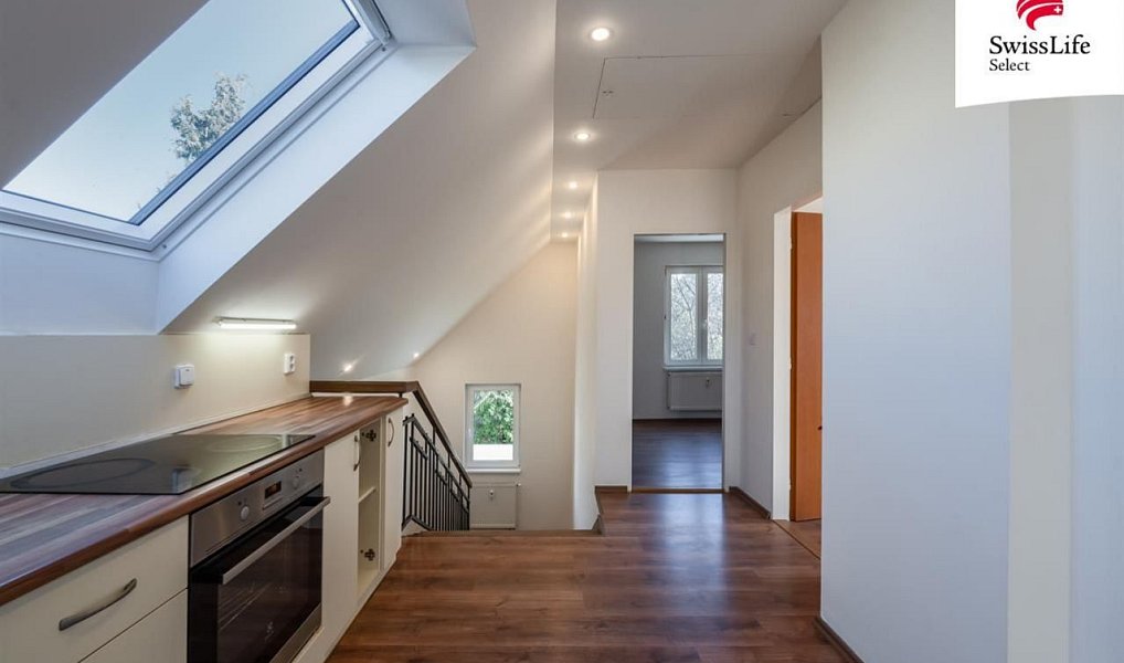 Prodej domu 196 m² s pozemkem 462 m², Praha – náhled fotky 4
