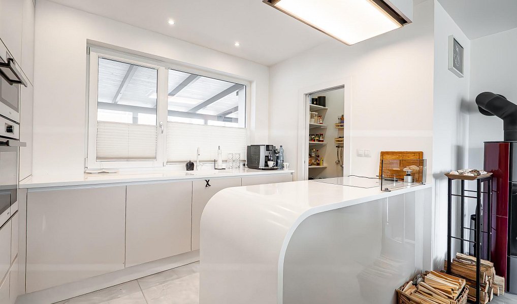 Prodej domu 140 m² s pozemkem 663 m², Králův Dvůr – náhled fotky 10