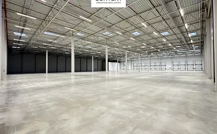 Pronájem výrobních prostor 10 200 m², Ostředek, okres Benešov