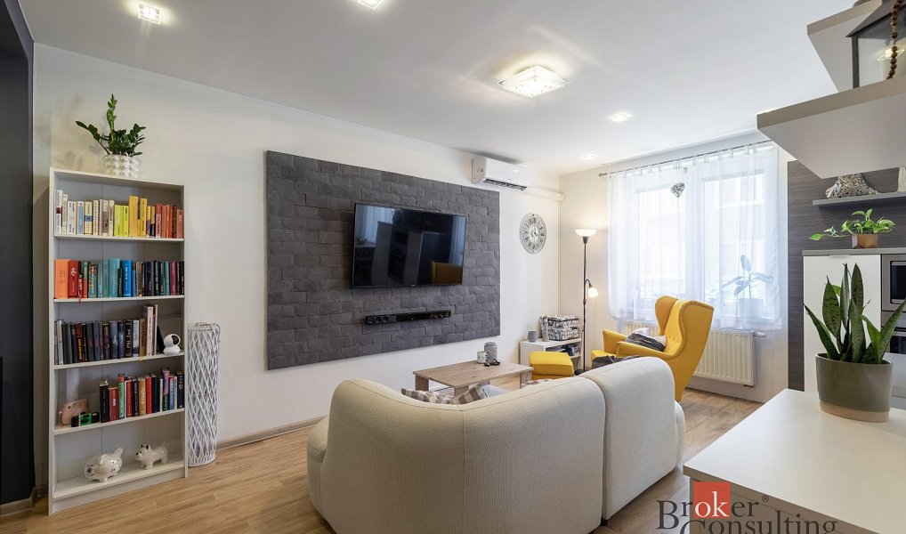 Prodej bytu 2+kk 51 m², Břeclav – fotka 1 z 13