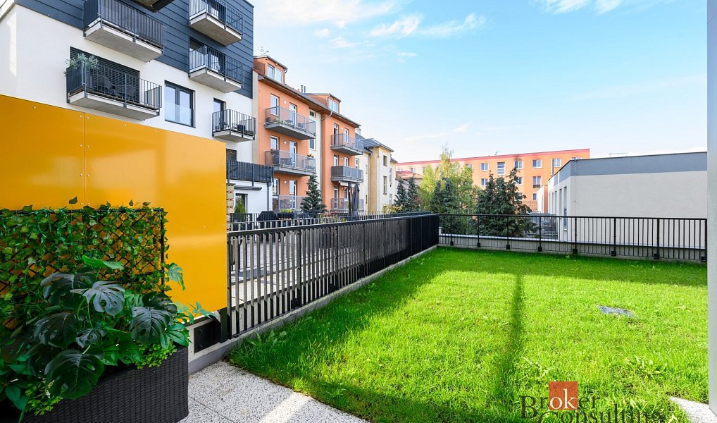 Pronájem bytu 3+kk 99 m², Plzeň – náhled fotky 11