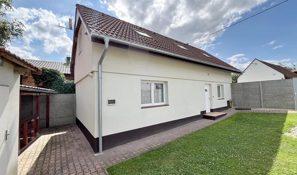 Pronájem rodinného domu, 78 m², Praha-východ, Zlonín