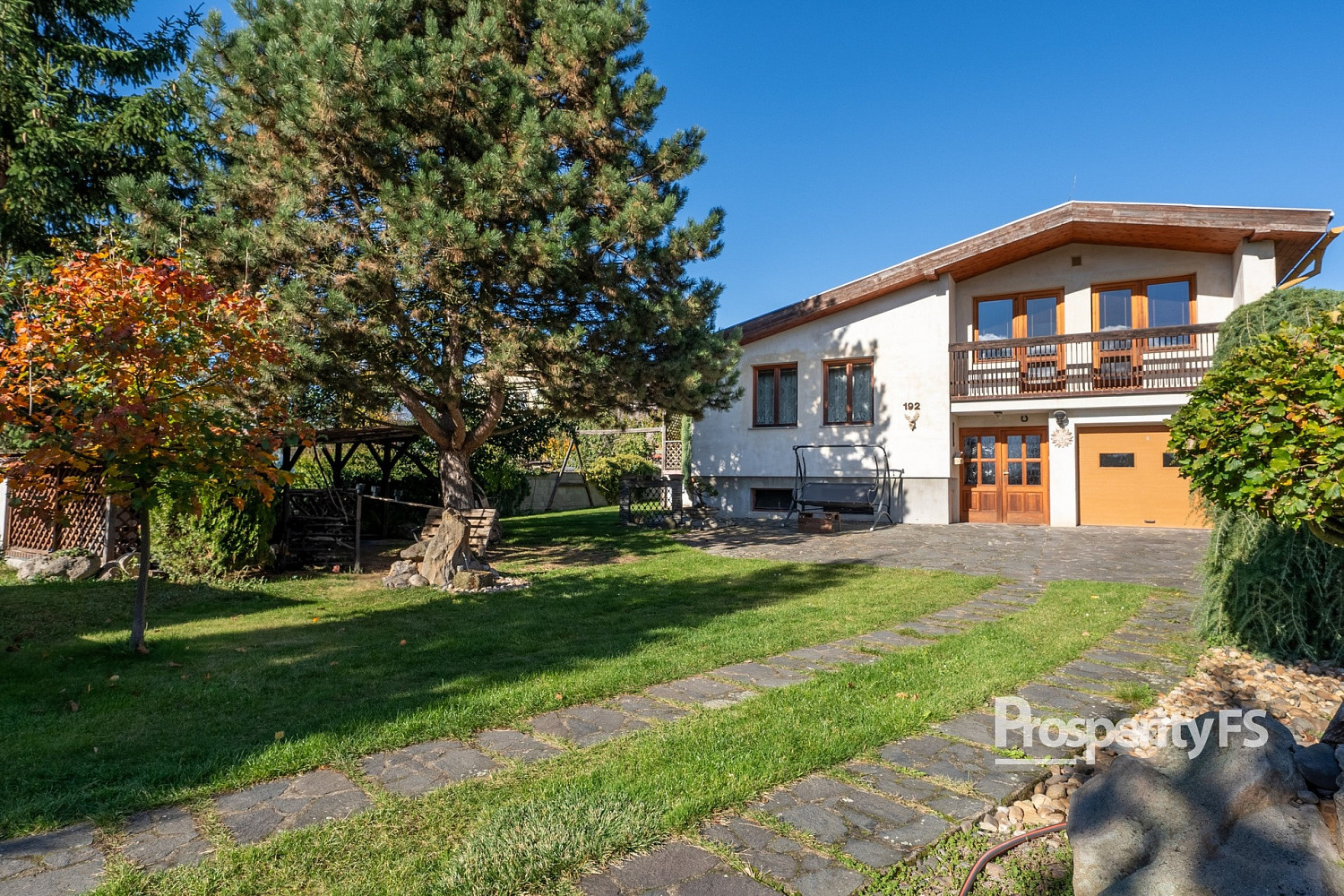 Prodej domu 247 m² s pozemkem 1 899 m² — photo 2