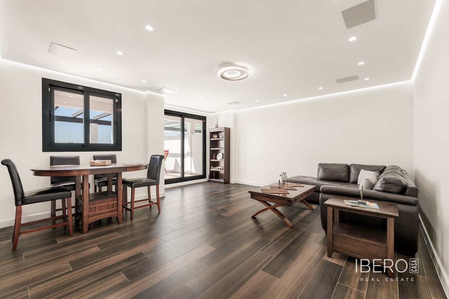 Piso 4+kk – Estepona, Barriada Islas Canarias - Más