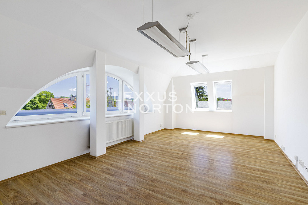Pronájem bytu 4+1 129 m²