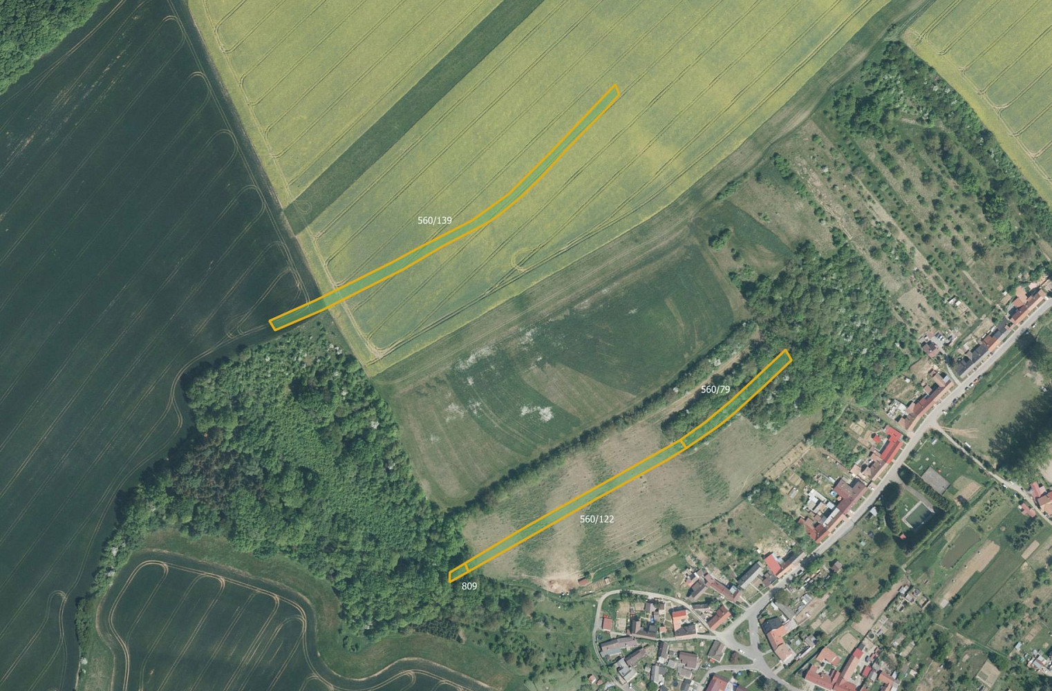 Prodej pole 10 084 m², Kroměříž