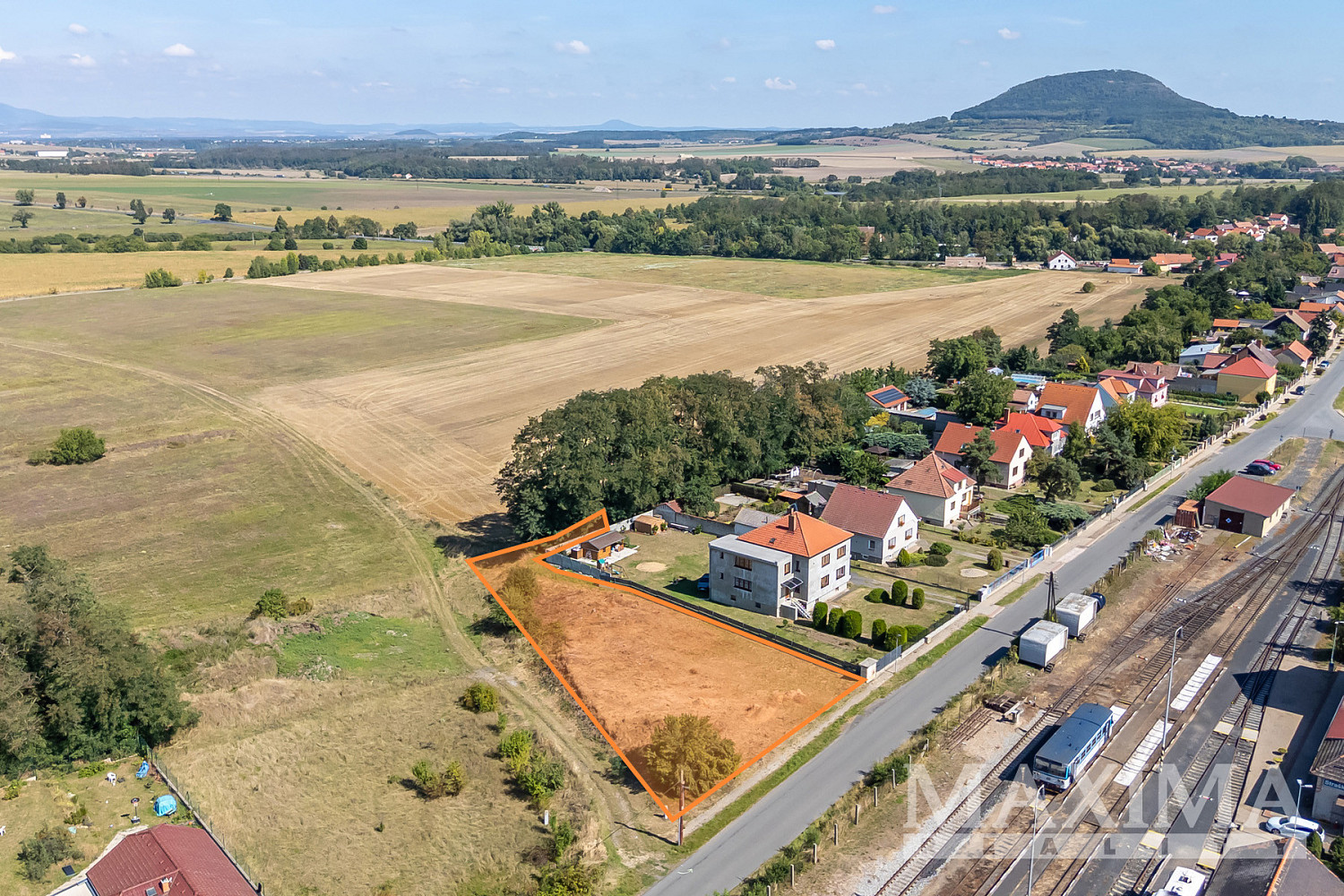 Prodej stavebního pozemku 1 528 m² — photo 3