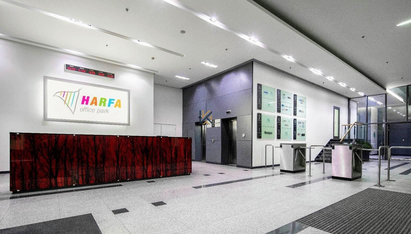 Pronájem kanceláře 945 m² – fotografie 3