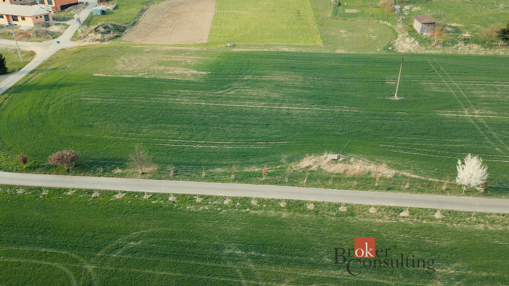 Prodej stavebního pozemku 945 m² – fotografie 4