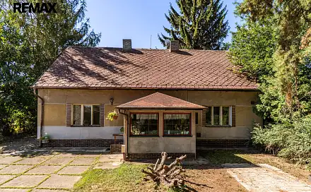 Prodej domu 200 m² s pozemkem 1 941 m², Žampiónová, Praha 10 - Pitkovice