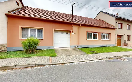 Prodej domu 195 m² s pozemkem 1 242 m², Osvobození, Letonice, okres Vyškov